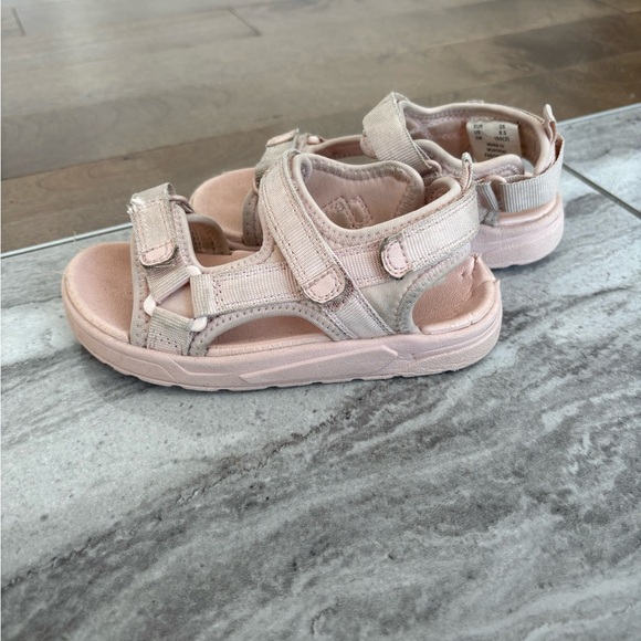 H&M Light Pink Kids Sandals - Picture 2 of 4